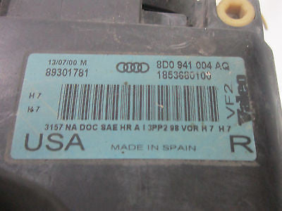 99 00 01 02 AUDI A4 RIGHT PASSENGER HEADLIGHT HEAD LIGHT