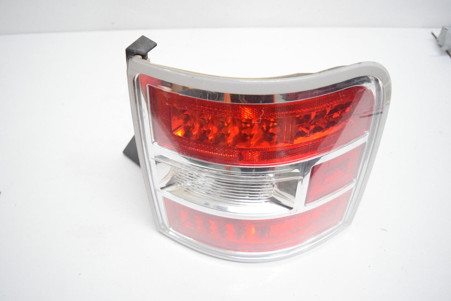 09 10 11 FORD FLEX TAIL LIGHT TAILIGHT RIGHT PASSENGER