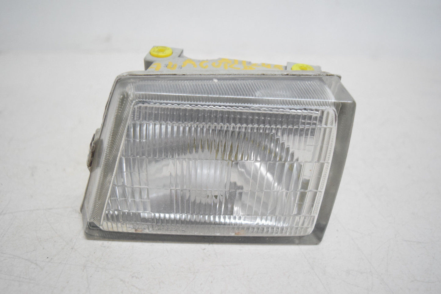 92 93 94 ACURA VIGOR LEFT DRIVER FOG LIGHT OEM