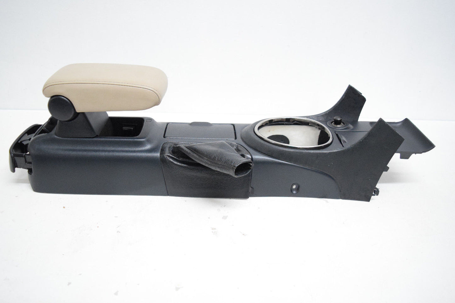 01 02 03 04 05 LEXUS IS300 CENTER CONSOLE ARMREST LID TAN