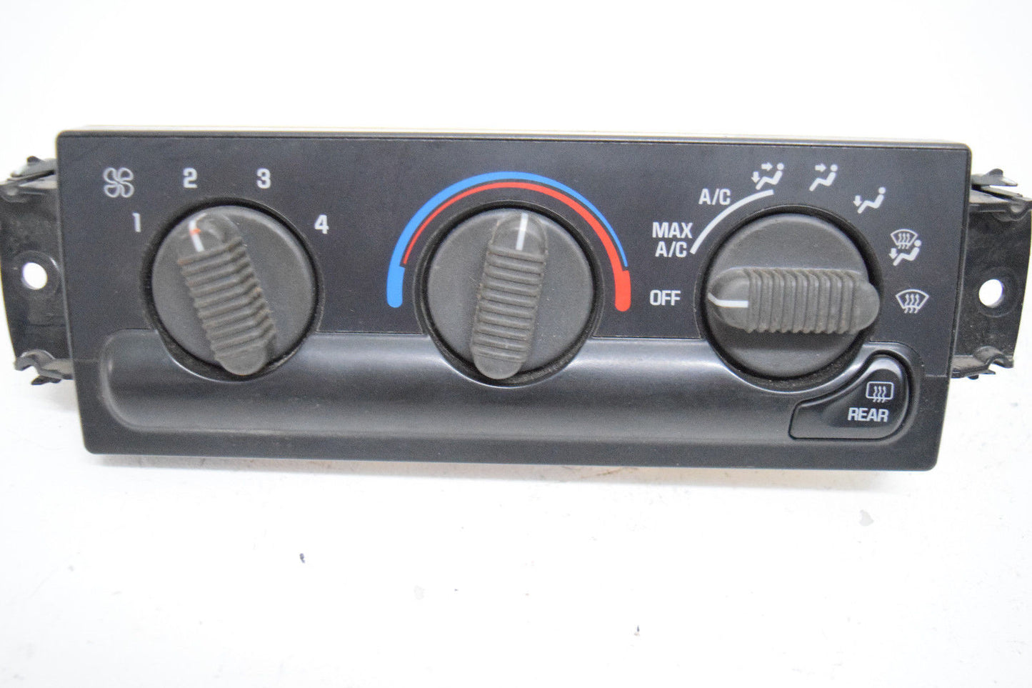 98 99 0 01 CHEVY TRAILBLAZER OEM REAR DEFROST ONLY