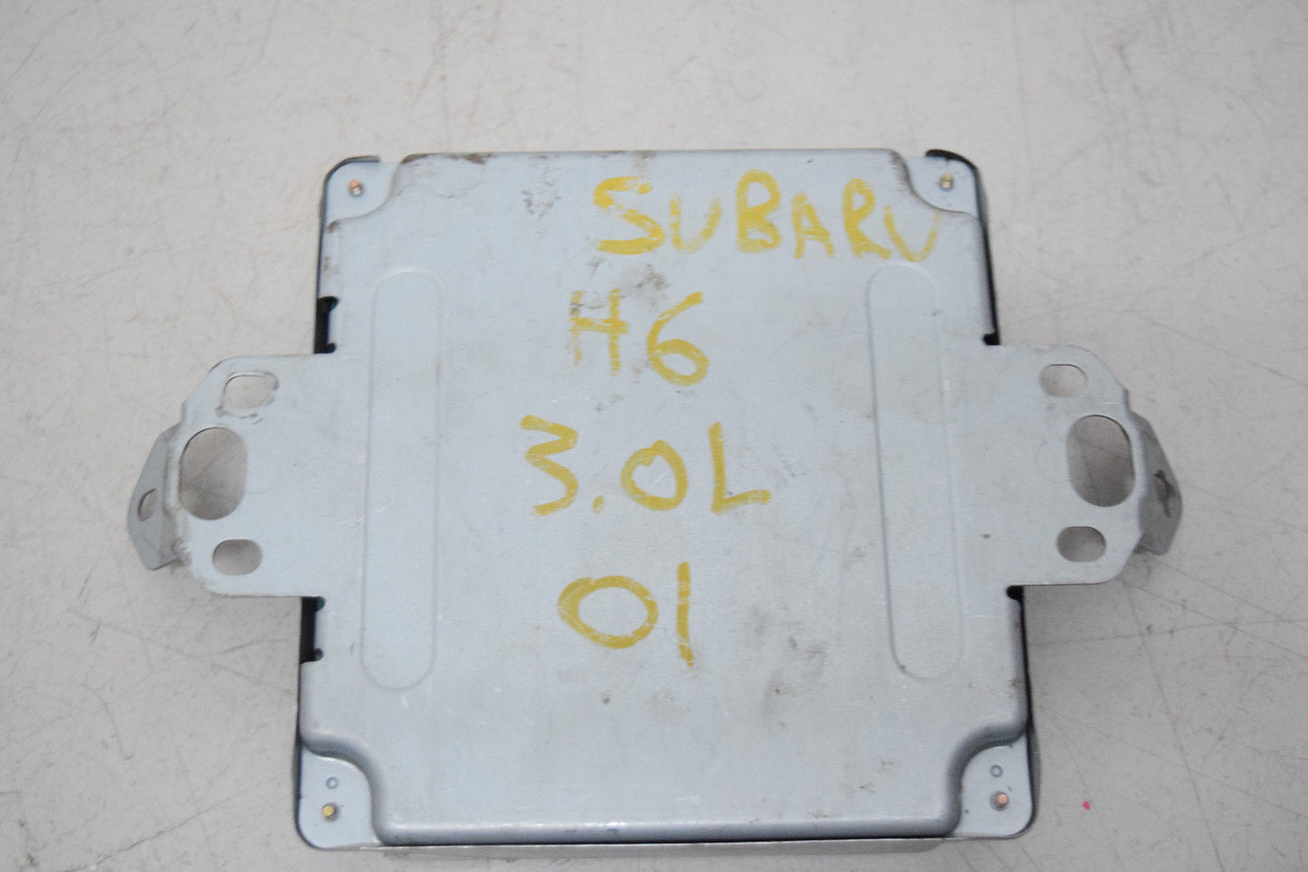 01 SUBARU LEGACY ECU ECM ENGINE COMPUTER 22611AE98D OEM