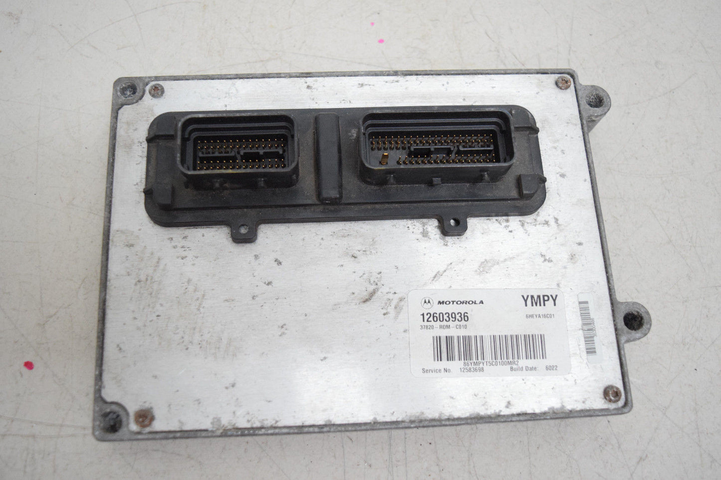 04 05 06 SATURN VUE ECU ECM ENGINE COMPUTER 12603936 OEM