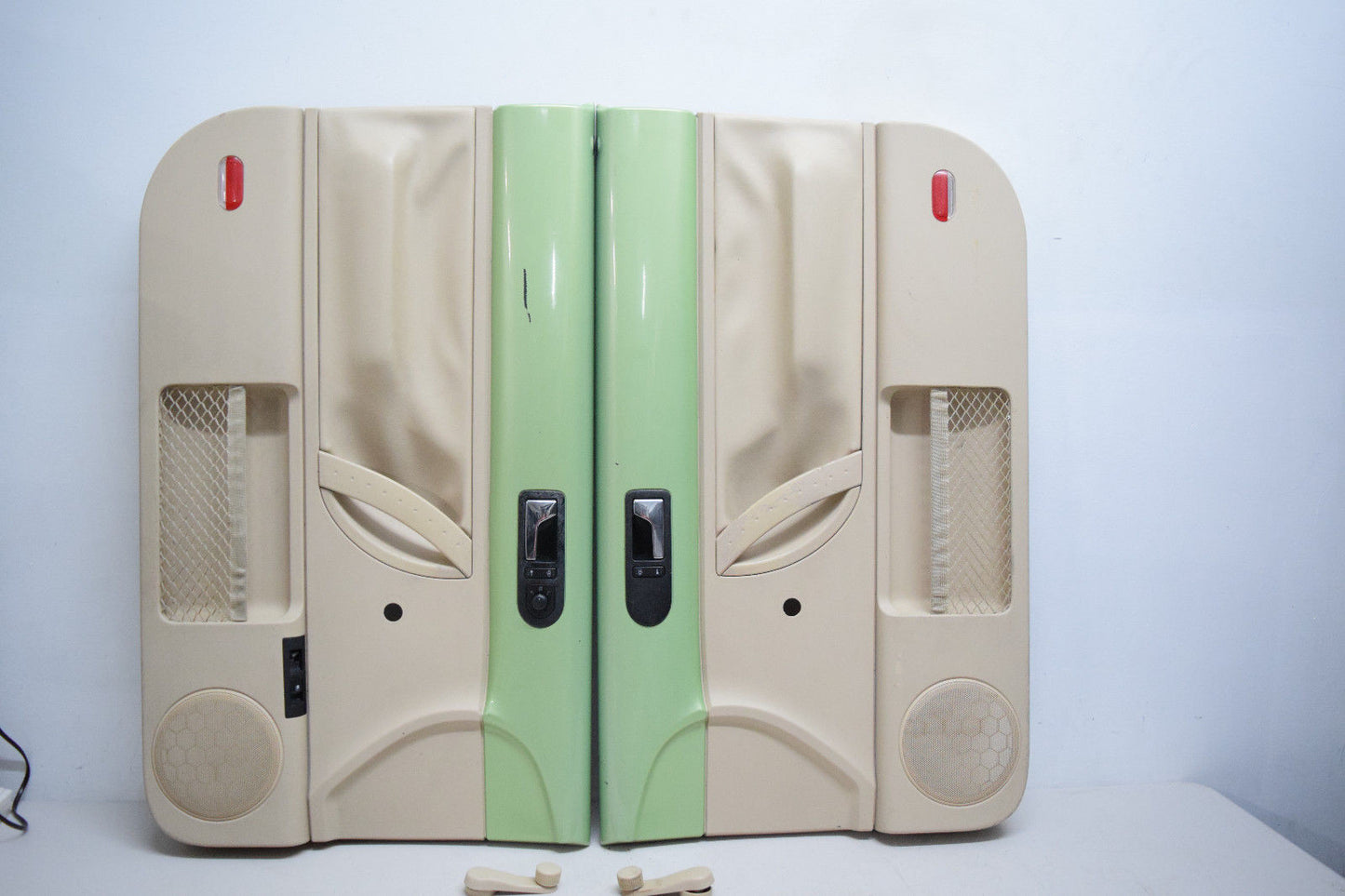 99 00 01 02 03 04 05 06 07 08 09 VW BEETLE DOOR PANEL SET GREEN TAN MANUAL