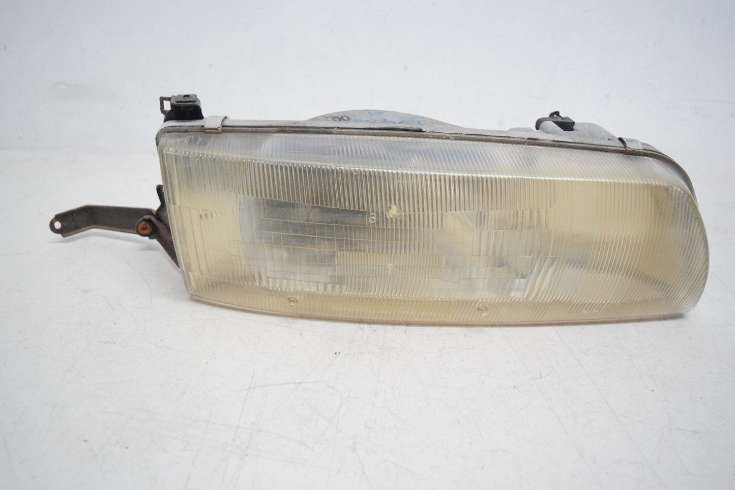 91 92 93 TOYOTA PREVIA RIGHT PASSENGER HEAD LIGHT OEM