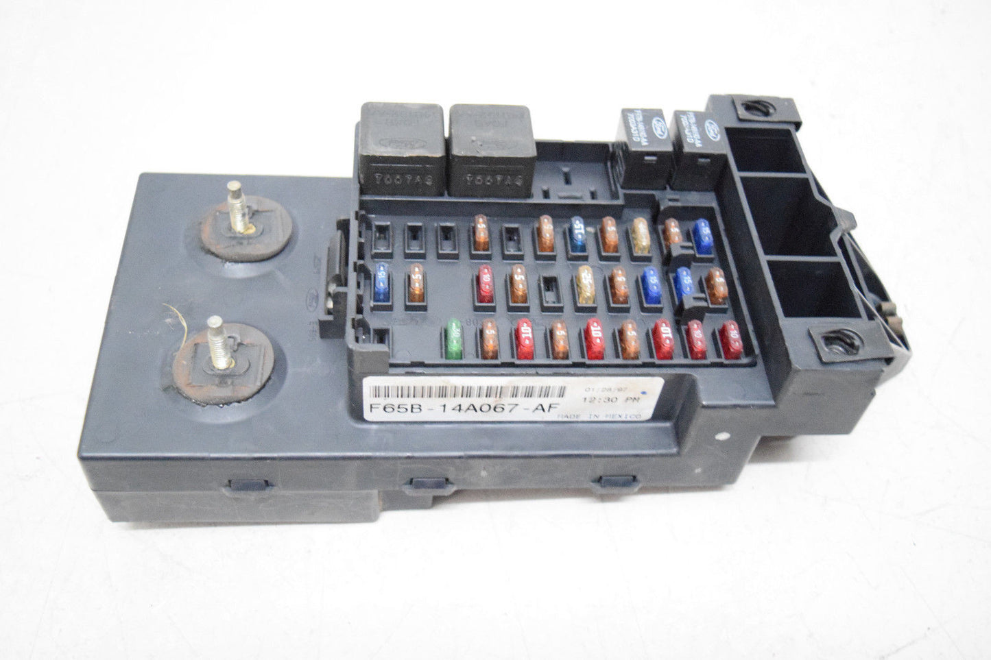 97 98 99 0 01 02 FORD EXPEDITION NAVIGATOR F150 UNDER DASH FUSE BOX F65B14A067AF