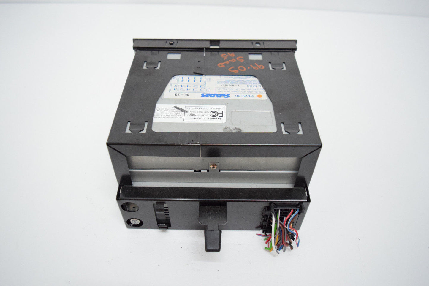 99 00 01 02 03 04 05 SAAB 95 9.5 9-5 RADIO CD CASSETTE PLAYER OEM