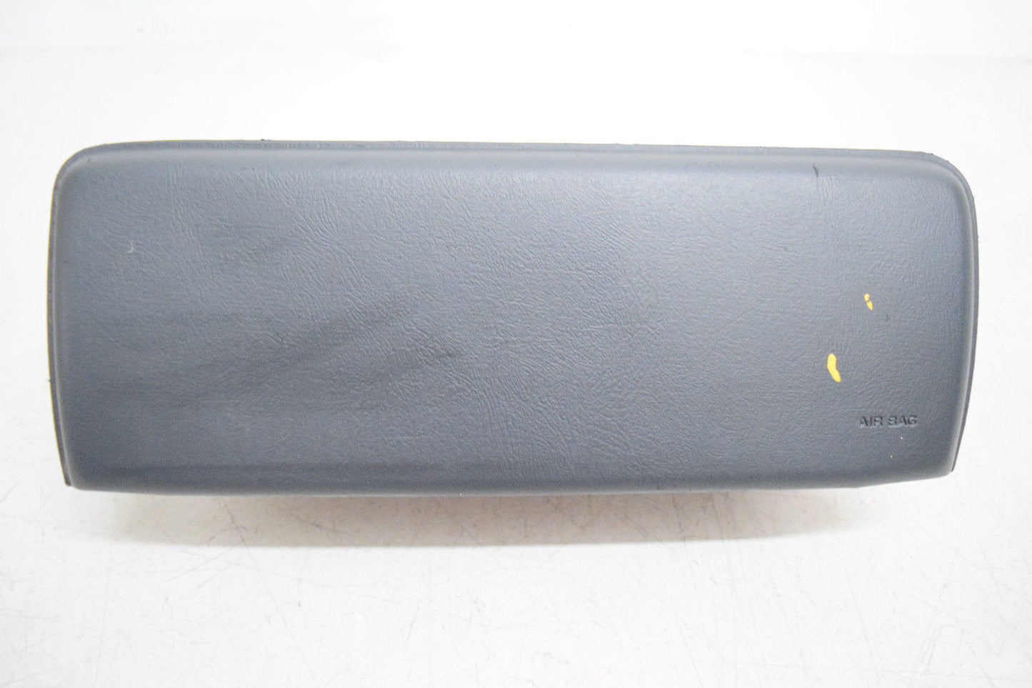 00 01 02 CHEVY TAHOE PASSENGER AIRBAG WITH COVER BLACK