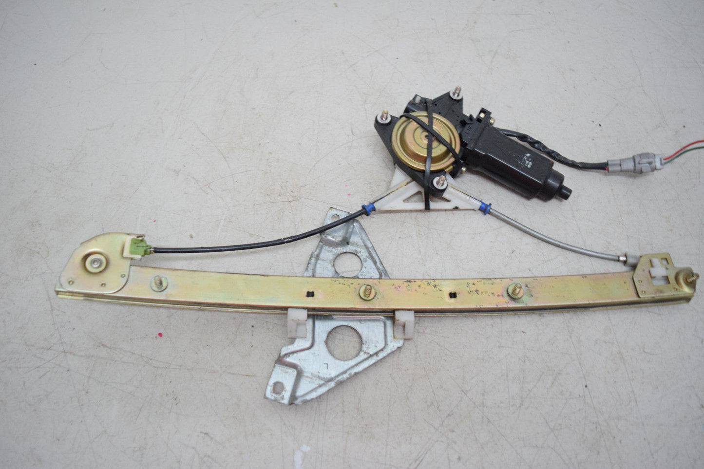 91 92 93 94 95 96 LEXUS GS300 LEFT DRIVER WINDOW REGULATOR MOTOR