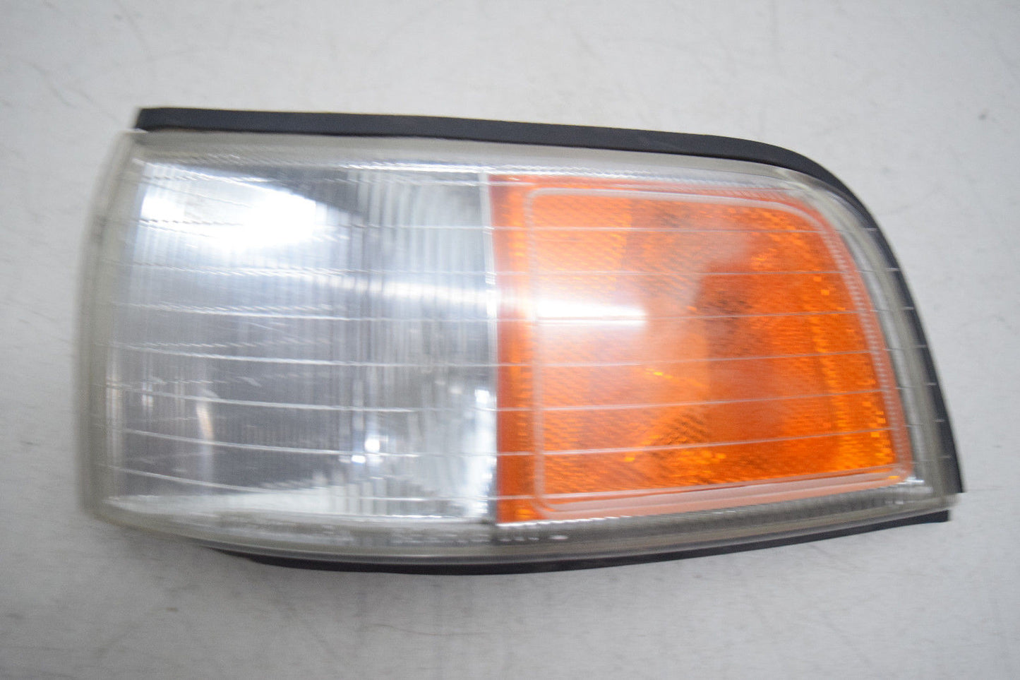 92 93 94 ACURA VIGOR LEFT DRIVER CORNER LIGHT TURN SIGNAL OEM