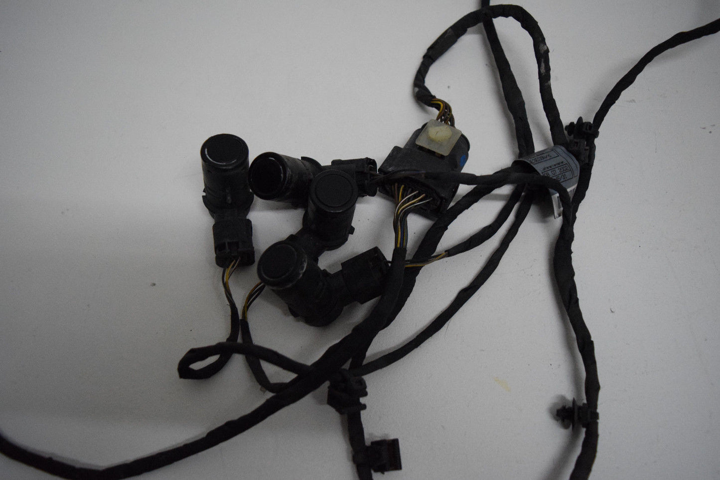 02 03 04 05 BMW 745I 745LI REAR PARKING SENSOR OEM