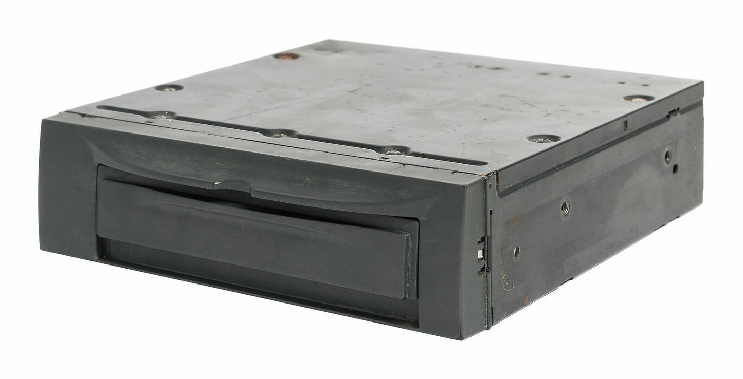 03 04 05 06 Volvo XC90 Navigation CD DVD Drive 30657981