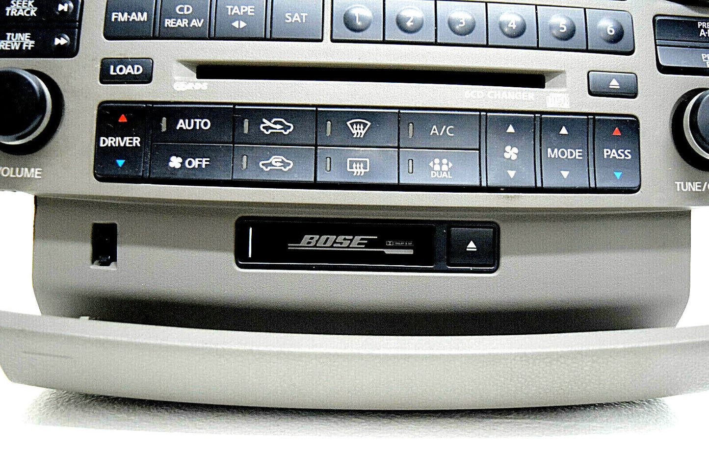 03 04 05 Infiniti FX35 FX45 Dash Panel Climate Control Radio Bezel