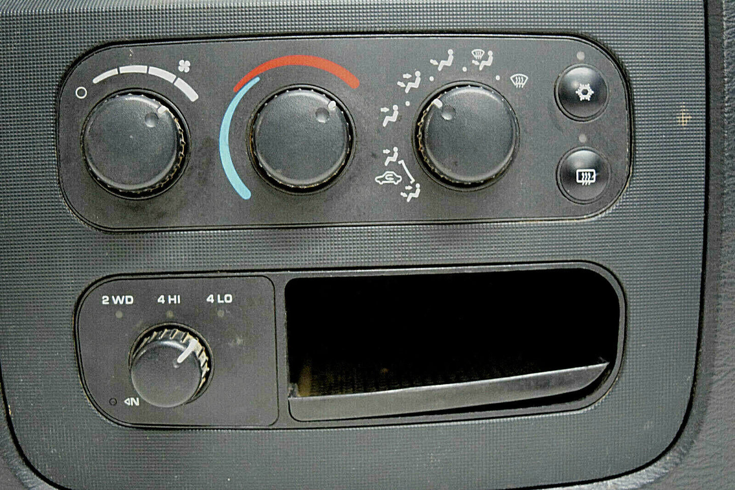 02 03 04 05 Dodge Ram Center Dash Bezel Climate Control 4x4 Switch
