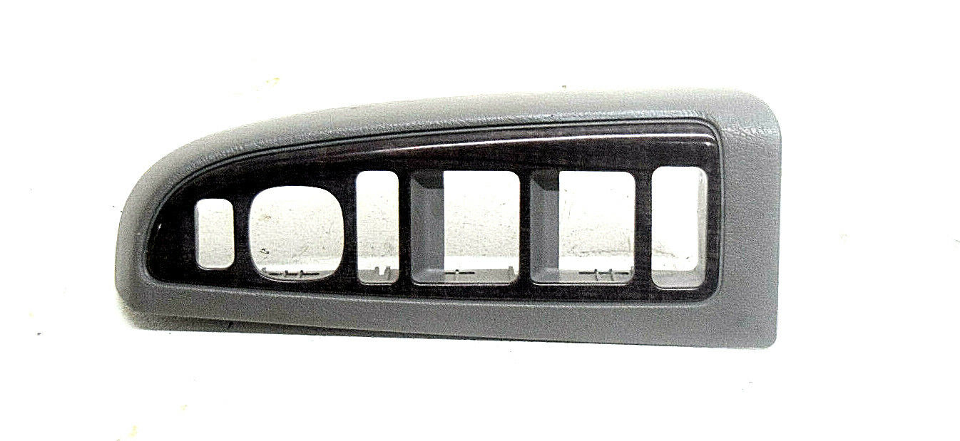 03 04 05 06 Silverado Tahoe Suburban Escalade Left Driver Window Switch Bezel