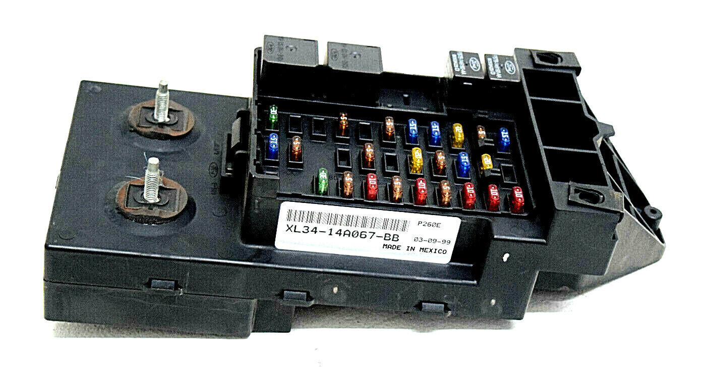 99 00 01 02 03 Ford F150 Under Dash Fuse Box Relay XL34-14A067-BB