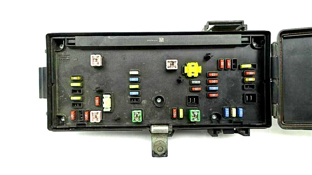 08 09 Dodge Ram 1500 2500 Fusebox TIPM Totally Integrated Power Module