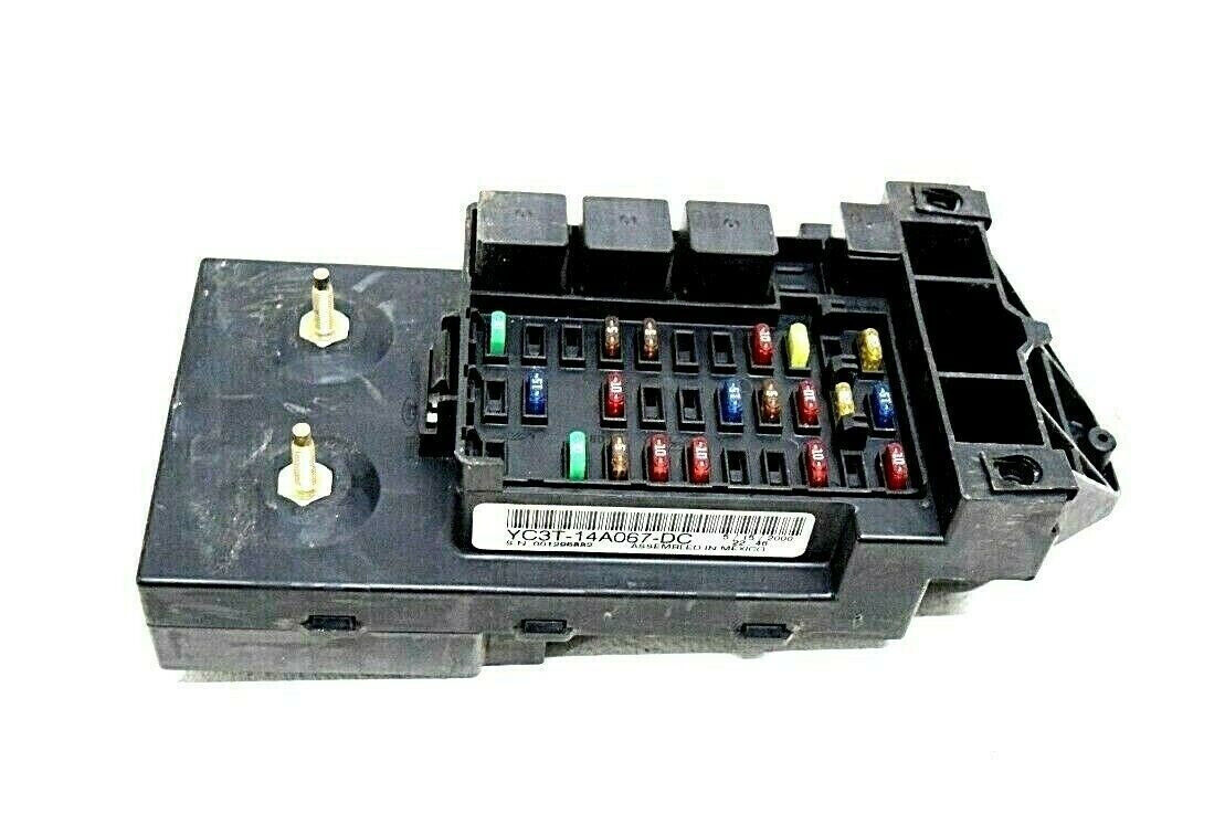 99 00 01 Ford F250 F350 Super Duty Interior Fuse Box Relay YC3T-14A067-DC