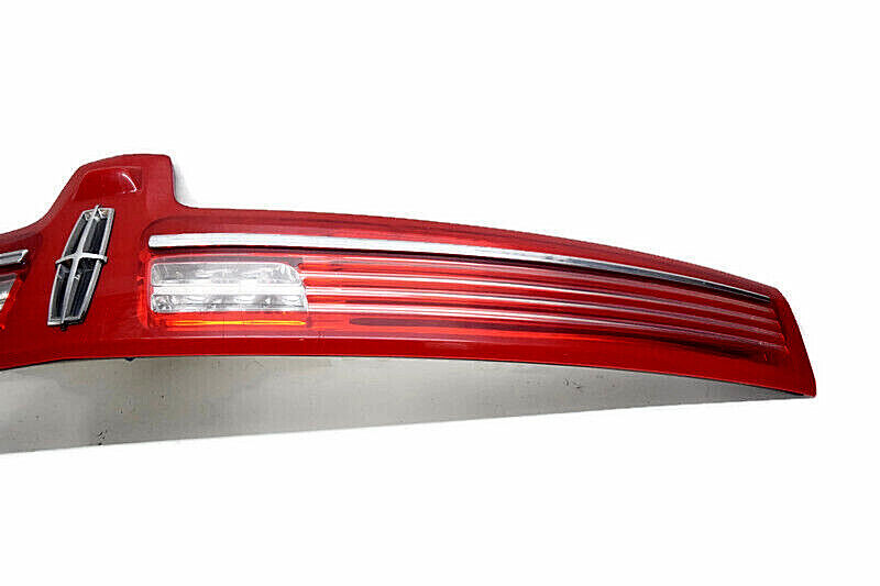 10 11 12 13 14 15 16 17 18 19 Lincoln MKT 3rd Brake Light Trunk Mounted