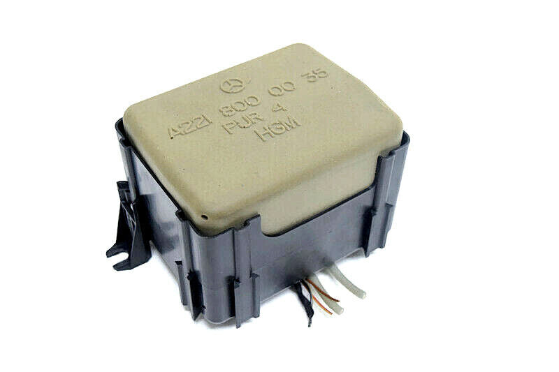 07 08 09 10 11 12 13 Mercedes-Benz W221 S550 CL550 S63 Rear Trunk Vacuum Pump