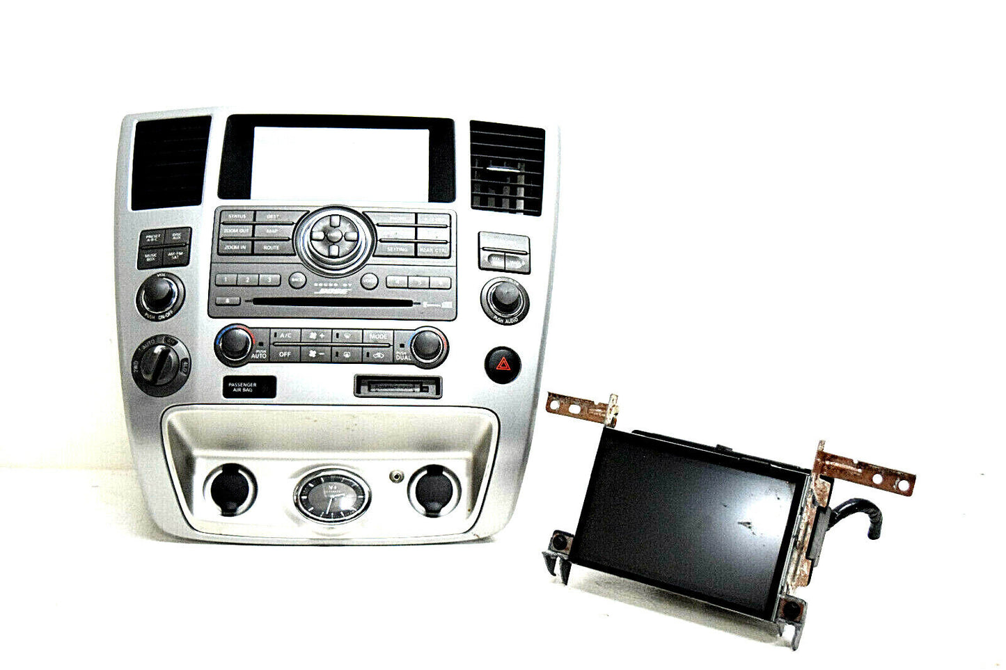 08 09 10 11 12 Infiniti QX56 Armada Navigation Radio Climate Control Screen
