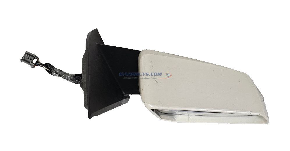 14 15 Chevrolet Traverse Right Passenger Side Door Mirror With Turn Signal White
