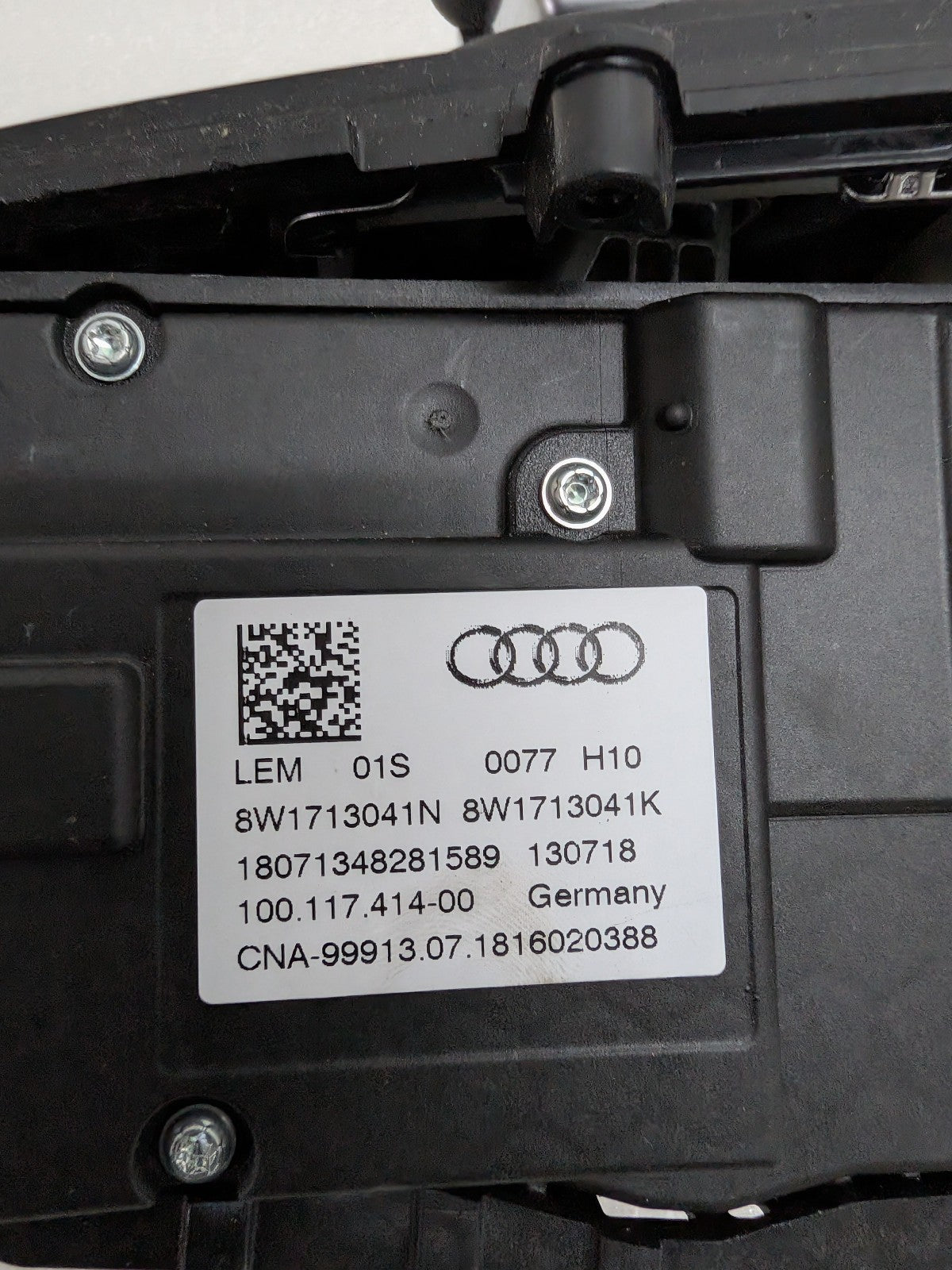 2017-2024 Audi A4 S4 A5 S5 Automatic Gear Shifter Selector Assembly 8W1713041