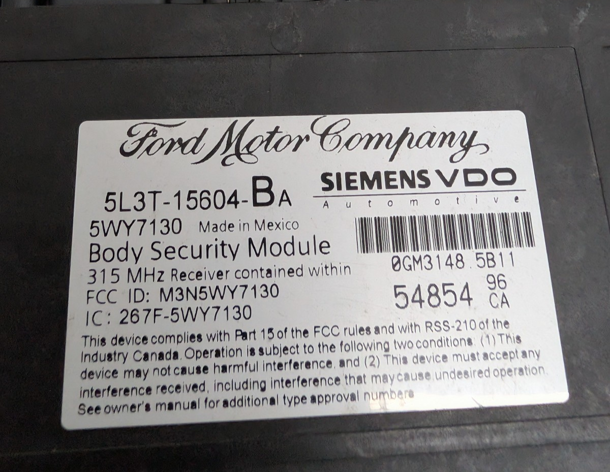 05 06  Ford F-150 Lincoln Mark LT Body Security Module BSM 5L3T-15604-BA