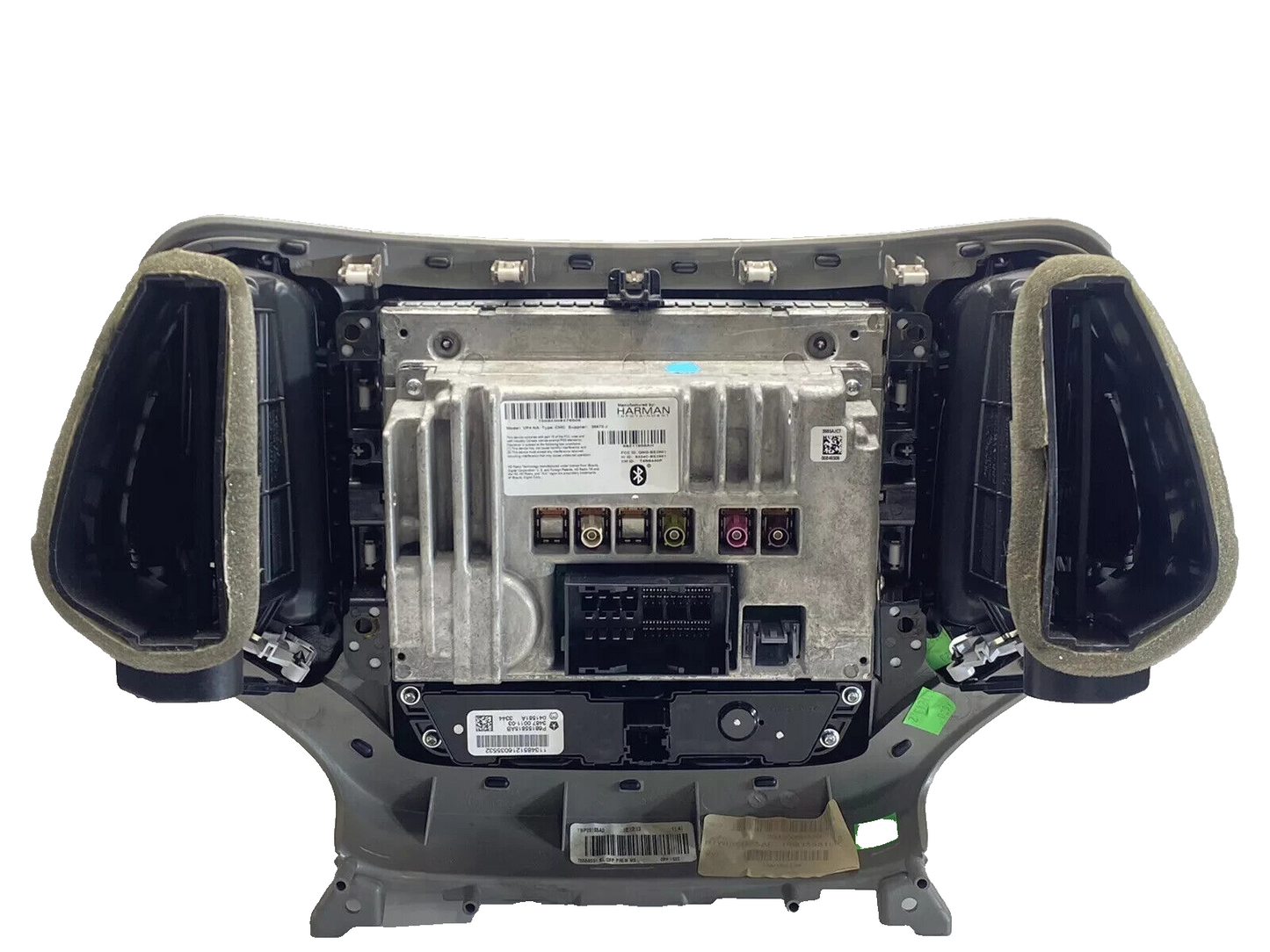 14 15 16 17 18 Jeep Cherokee Radio VP3 Navigation Screen  Bluetooth  Radio Bezel
