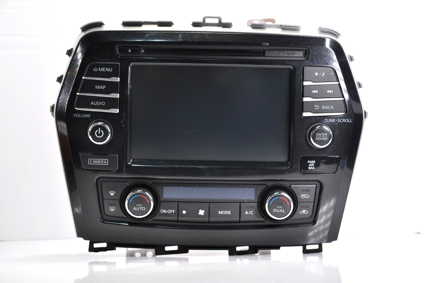 16 17 18  Nissan Maxima Navigation Radio CD Player Climate Control