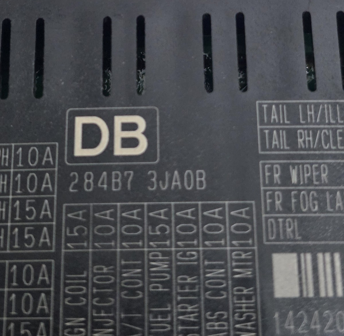 13-17  Infiniti JX35 QX60 Q50 Intelligent Power Distribution Module Fuse Box