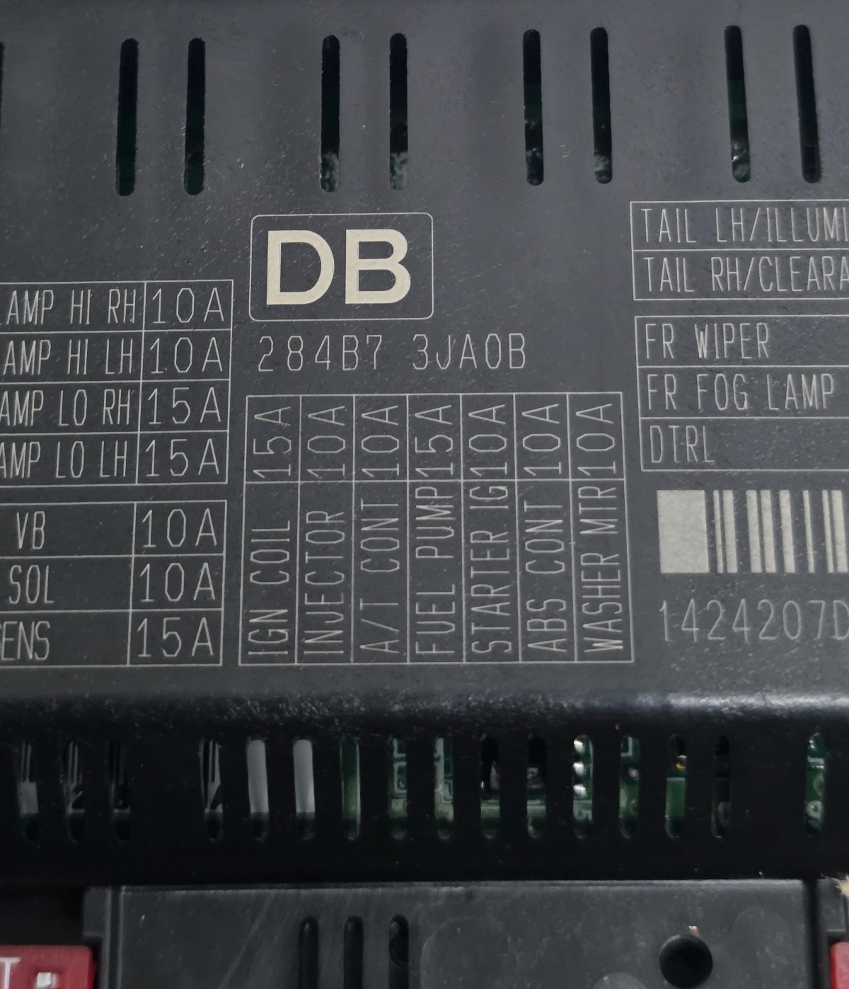13-17  Infiniti JX35 QX60 Q50 Intelligent Power Distribution Module Fuse Box