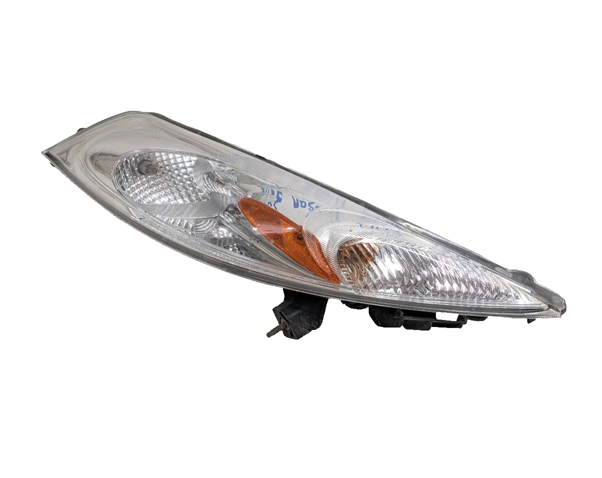 2011–2014 Nissan Juke Right Passenger Side Headlight Turn Signal Halogen