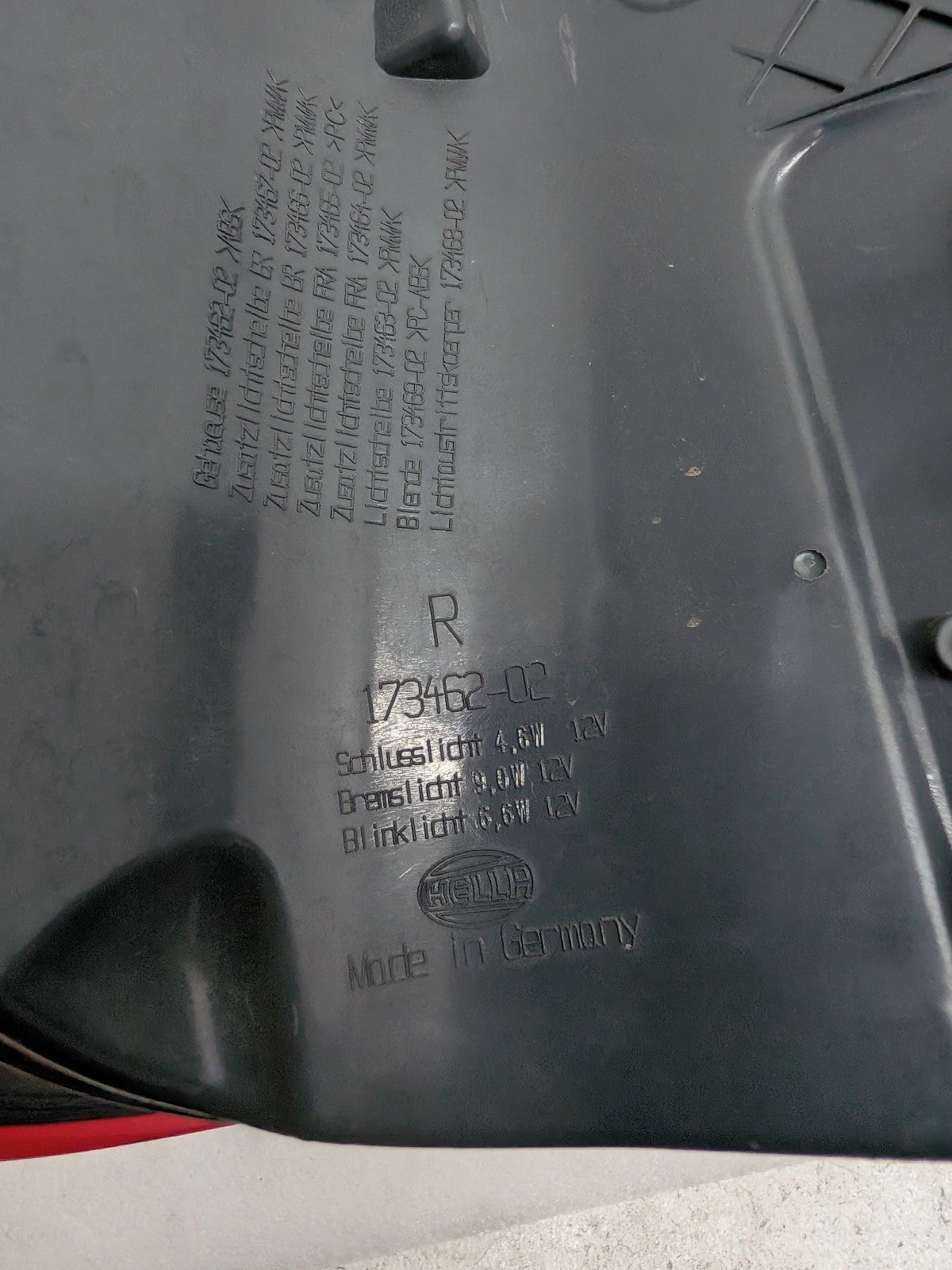 2011-2013 BMW 5-Series 528i 535i 550i Right Outer LED Tail Light OEM 173462-02