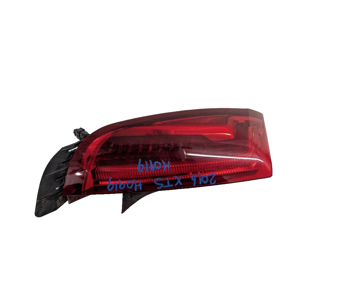 2013-2017 Cadillac XTS Tail Light Lamp Left Driver Side LED OEM 84136217