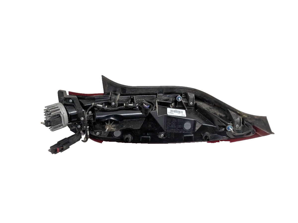 2013-2017 Cadillac XTS Tail Light Lamp Left Driver Side LED OEM 84136217