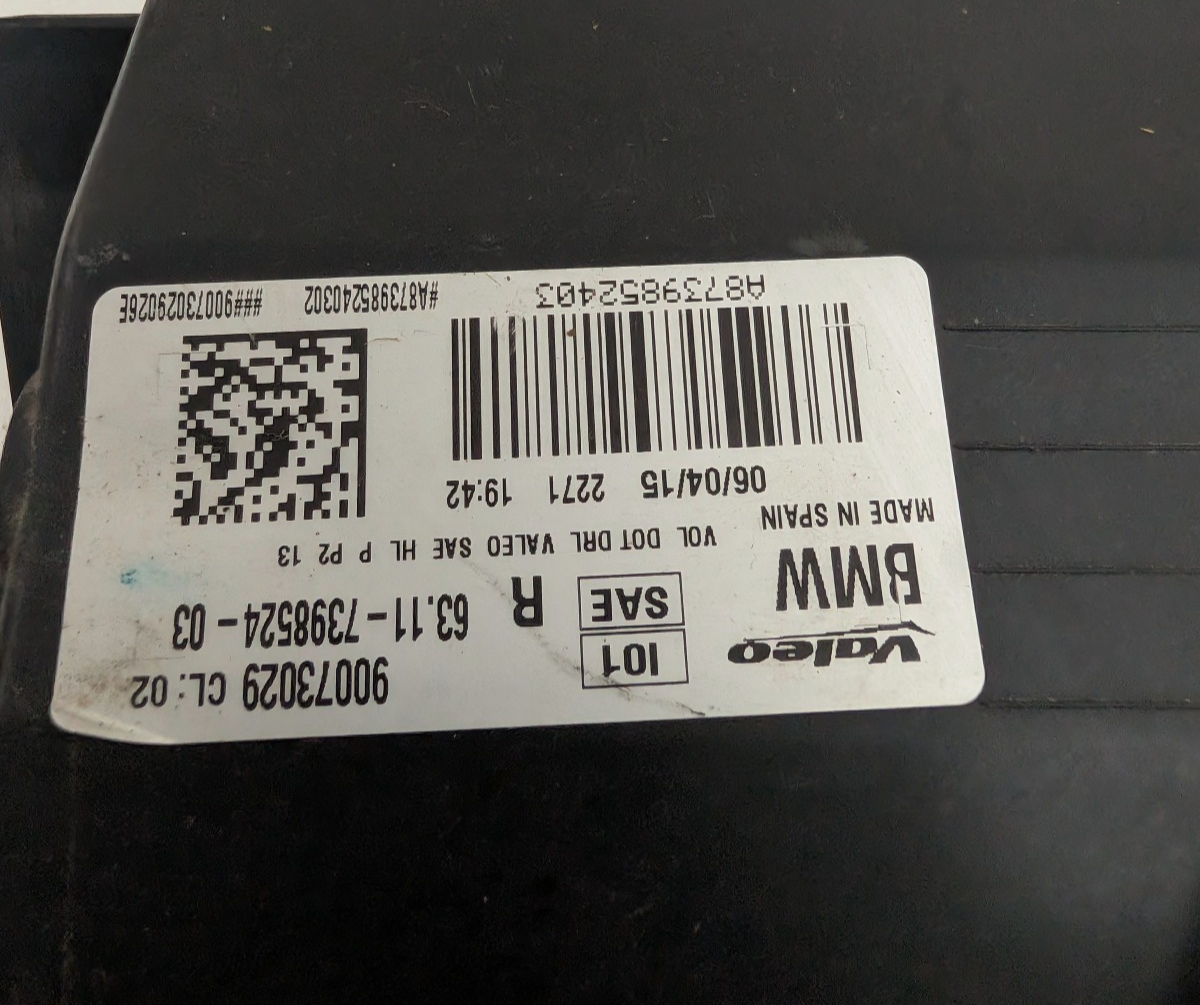 2014-2017 BMW i3 I01 Adaptive LED RH Right Passenger Side Headlight OEM 7398524