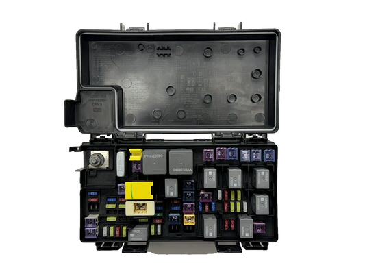 2013 Jeep Wrangler  Totally Integrated Power Control Module TIPM Fuse Box