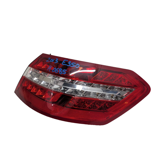 2010-2013 Mercedes E350 Sedan Passenger RH Outer Tail Light LED OEM A2129060858