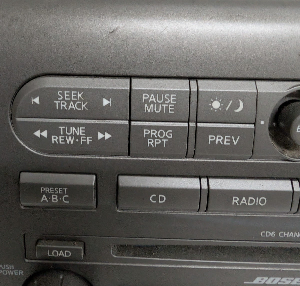 04 05 06 07 Nissan Titan Armada  Navigation  Climate Control Radio Bezel