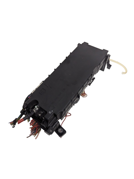 14-19 Mercedes W117 CLA250 Front Relay Fuse Box Control Module Unit