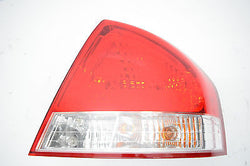 07 08 09 KIA SPECTRA RIGHT PASSENGER TAIL LIGHT TAILLIGHT OEM