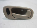 98 99 00 01 02 CHVY PRIZM COROLLA RIGHT FRONT DOOR HANDLE