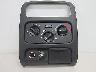 02 03 04 05 06 07 JEEP LIBERTY CLIMATE CONTROL DASH BEZEL OEM