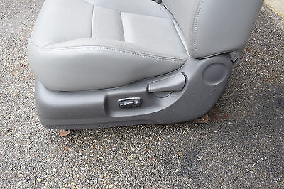 05 06 07 FORD ESCAPE POWER DRIVER PLUS MANUAL PASSENGER SEAT SET
