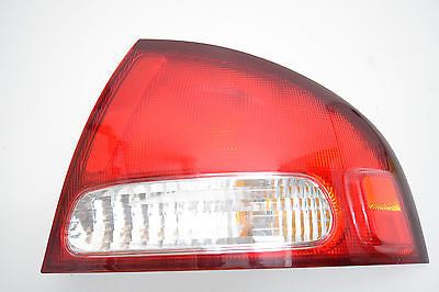 00 01 02 03 NISSAN SENTRA RIGHT PASSENGER TAIL LIGHT OEM