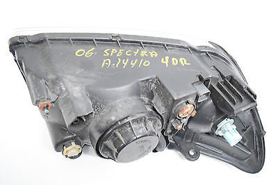 05 06 KIA SPECTRA HEADLIGHT LEFT DRIVER SIDE HEAD LIGHT