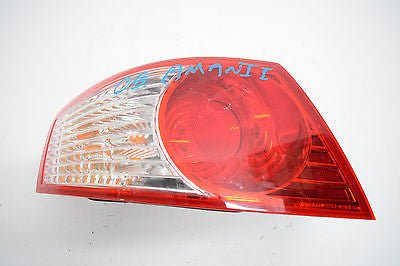 04 05 06 KIA AMANTI RIGHT PASSENGER TAILIGHT TAIL LIGHT OEM