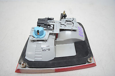 96 97 98 99 MERCEDES E320 RIGHT PASSENGER INNER TAIL LIGHT TAILLIGHT