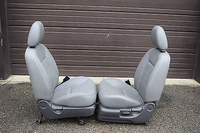 05 06 07 FORD ESCAPE POWER DRIVER PLUS MANUAL PASSENGER SEAT SET